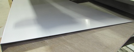 Skirt - Metal - 030 - 20" x 144" - w/1" at Break - D-104 - Polar White TP